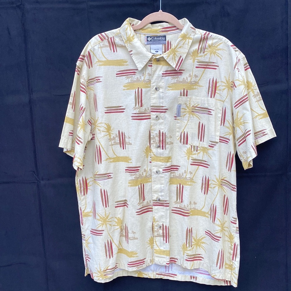 Columbia 100% Cotton Short Sleeved Button Down Shirt, Size L